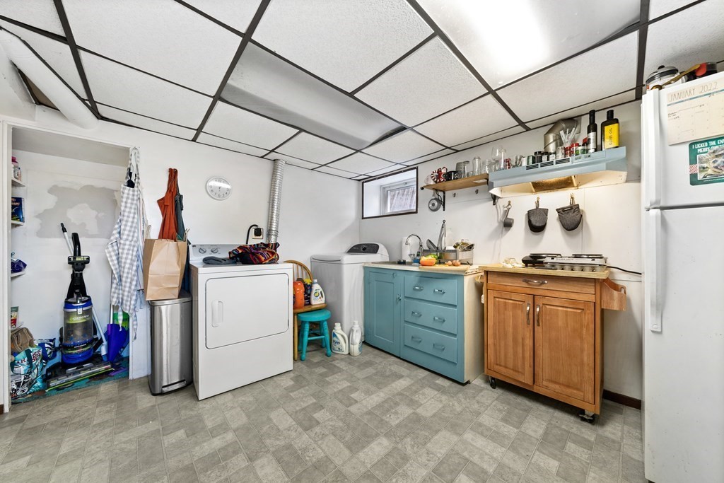 15 Rosalind Road Weymouth, MA 02191 - Photo 18 of 22