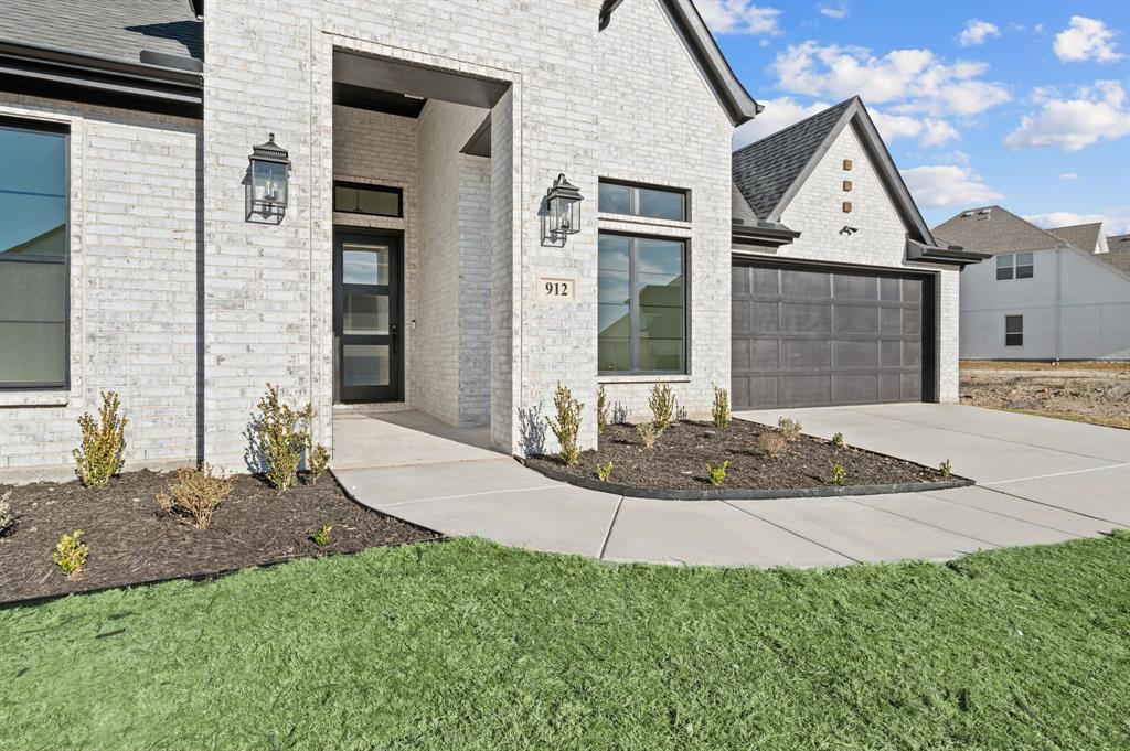 912 Highlands Avenue Aledo, TX 76008 - Photo 4 of 40
