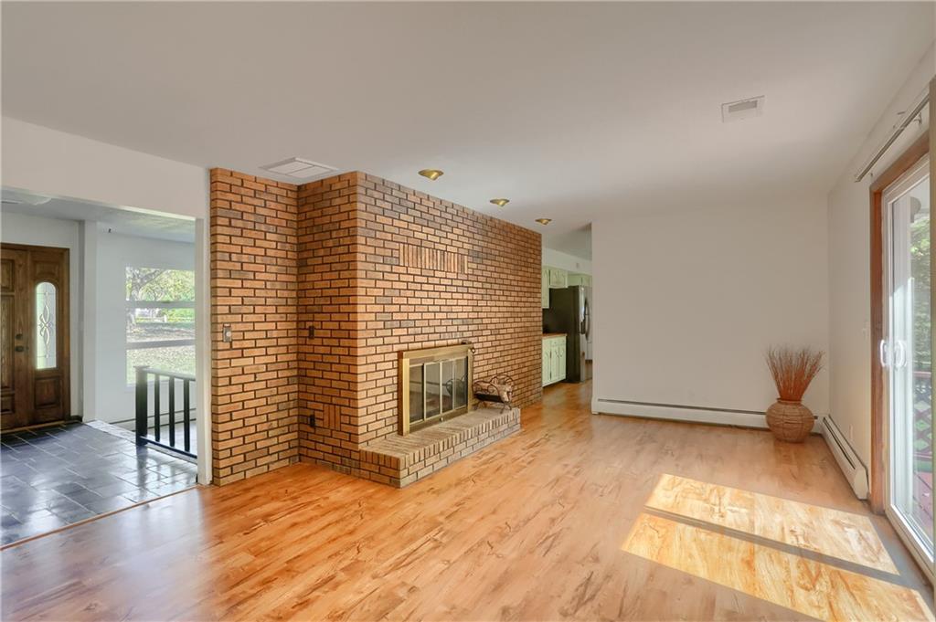 212 Ridgeway Drive Baden, PA 15005 - Photo 21 of 48 Family room