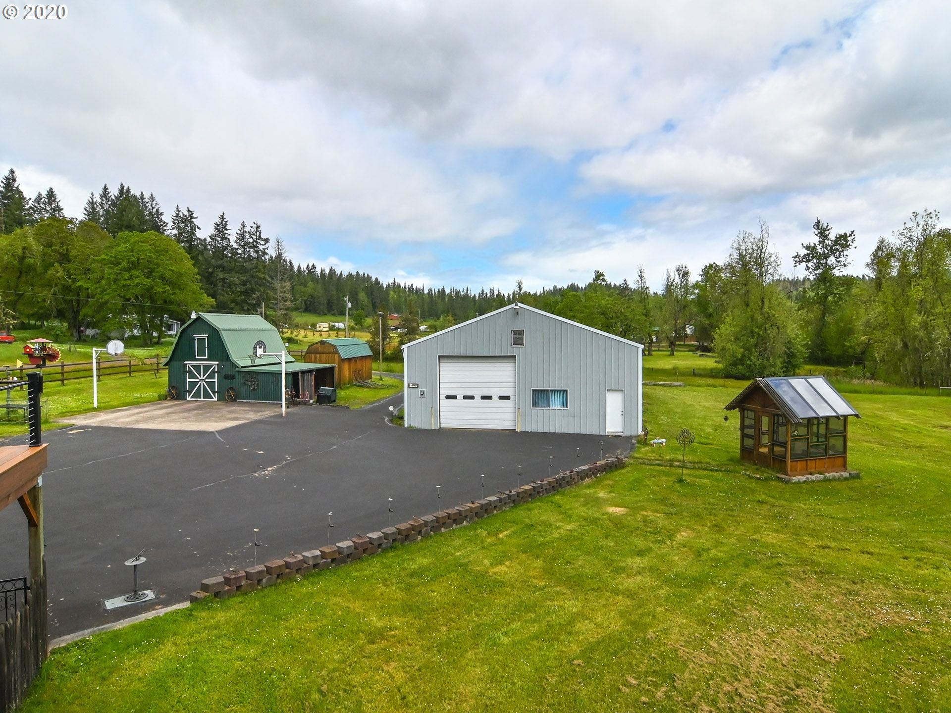 86335 Sanford Road Eugene, OR 97402 - Photo 27 of 30 Gallery Image 27