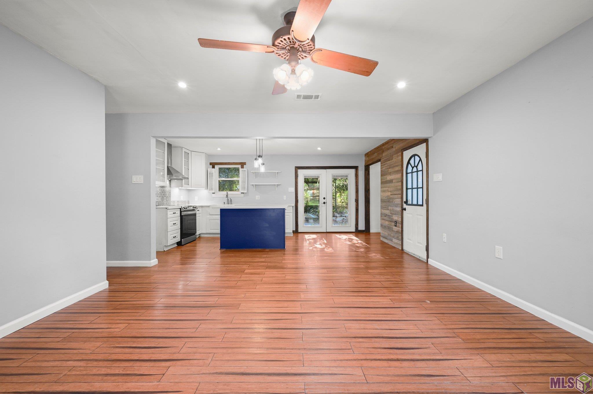 335 Lafitte Drive Baton Rouge, LA 70819 - Photo 3 of 17 Gallery Image 3