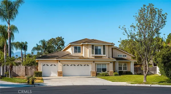 $1,098,000 | 1536 Chestnut Circle, Corona, CA 92881