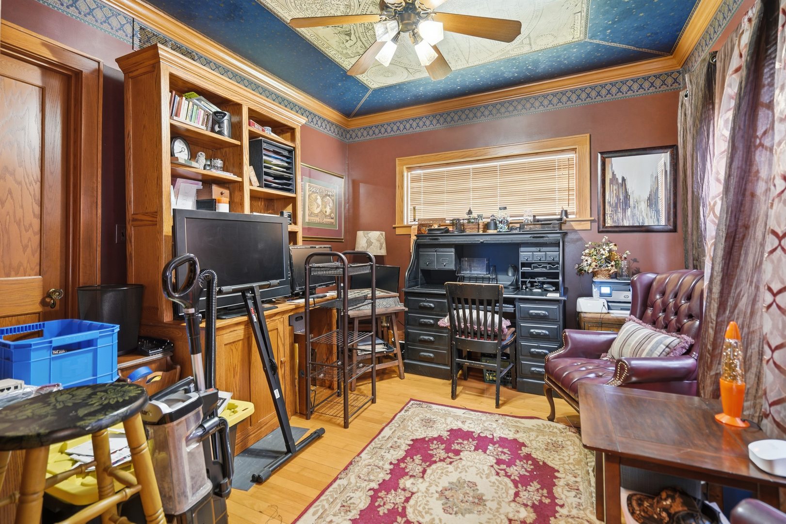 2702 Middle Road Davenport, IA 52803 - Photo 4 of 24