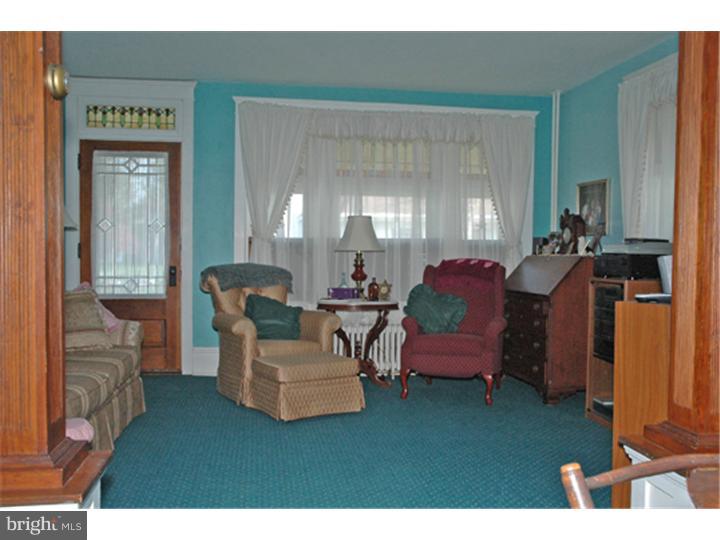 15150 Kutztown Road Kutztown, PA 19530 - Photo 2 of 17 Living Room