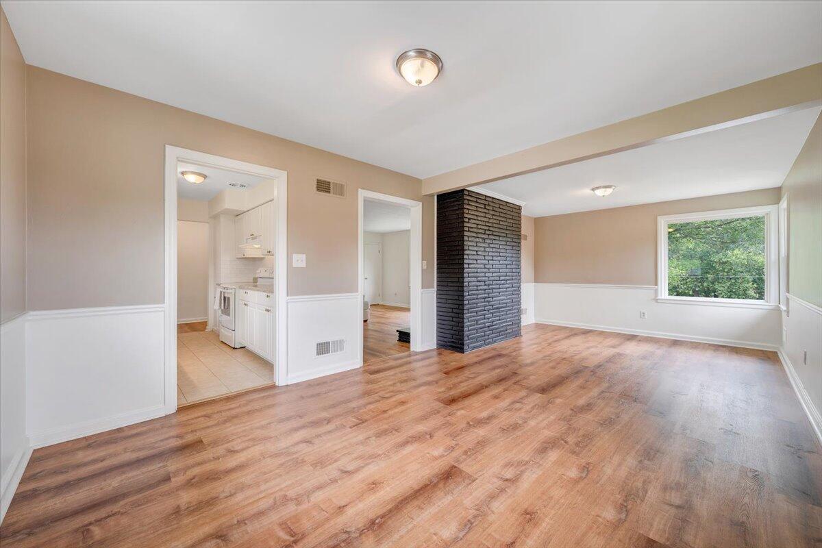 2731 Fawn Road Southwest Roanoke, VA 24015 - Photo 8 of 31 03-MIB05607
