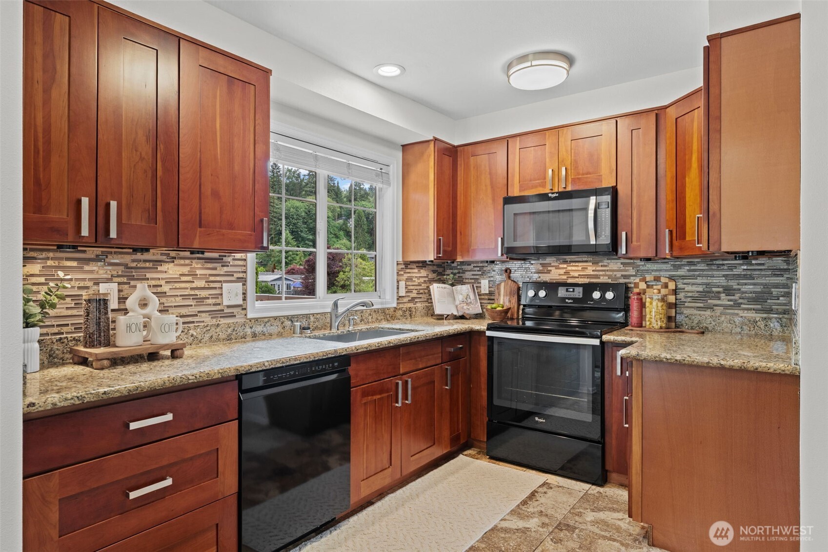 17502 113th Avenue Northeast Bothell, WA 98011 - Photo 12 of 36
