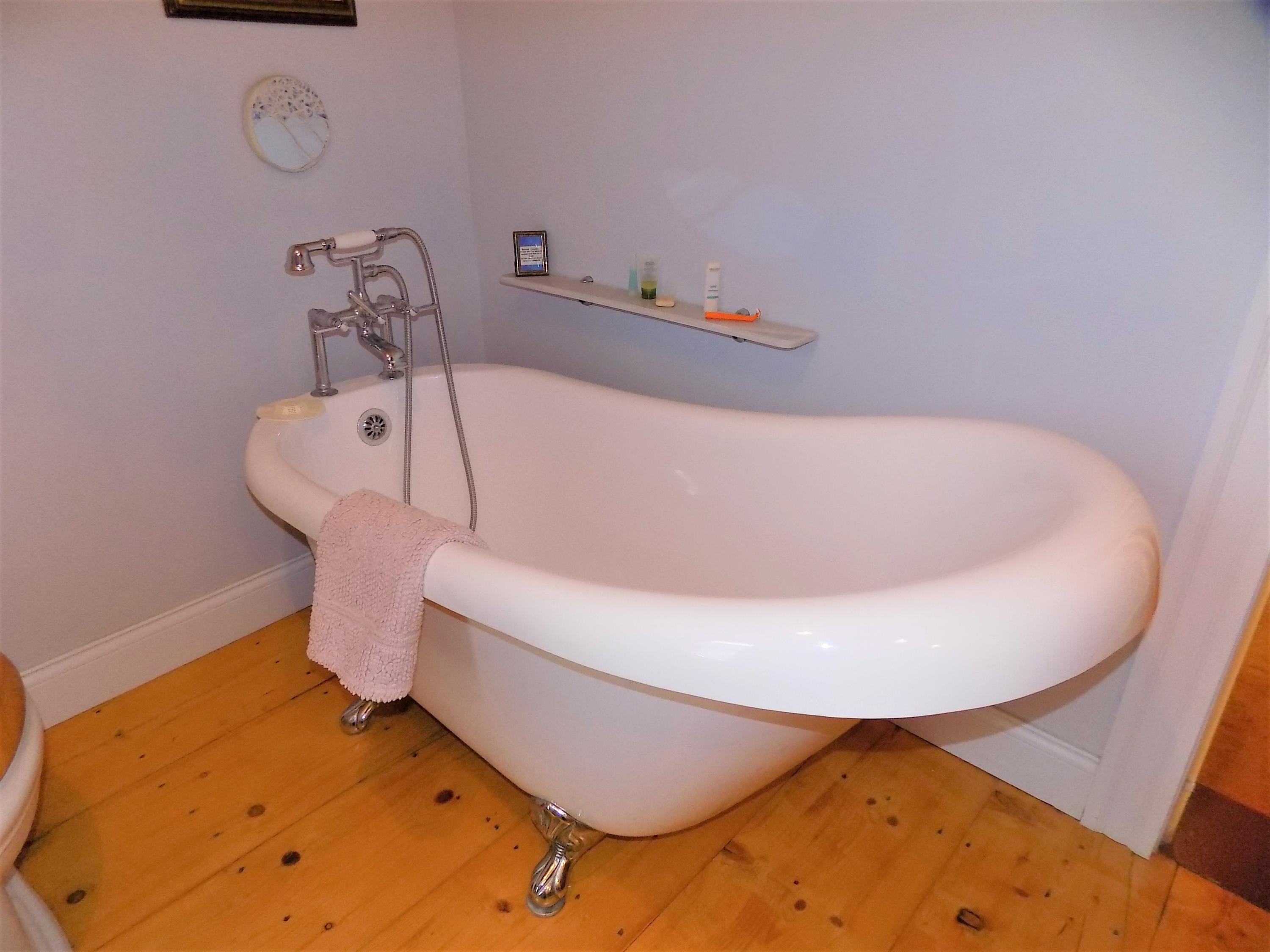 376 Water Street Addison, ME 04606 - Photo 20 of 54 Inviting Clawfoot tub