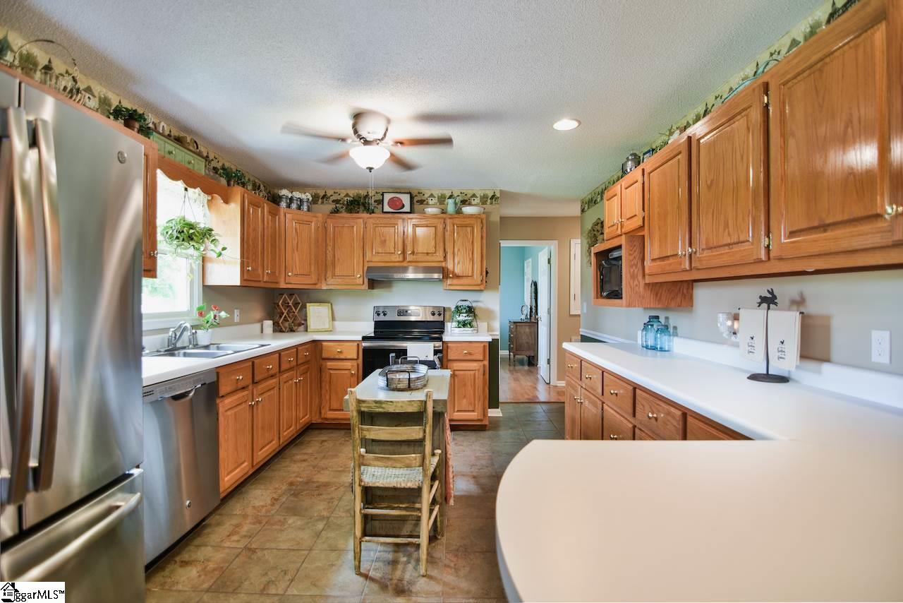 1130 Zion School Road Easley, SC 29642 - Photo 23 of 30
