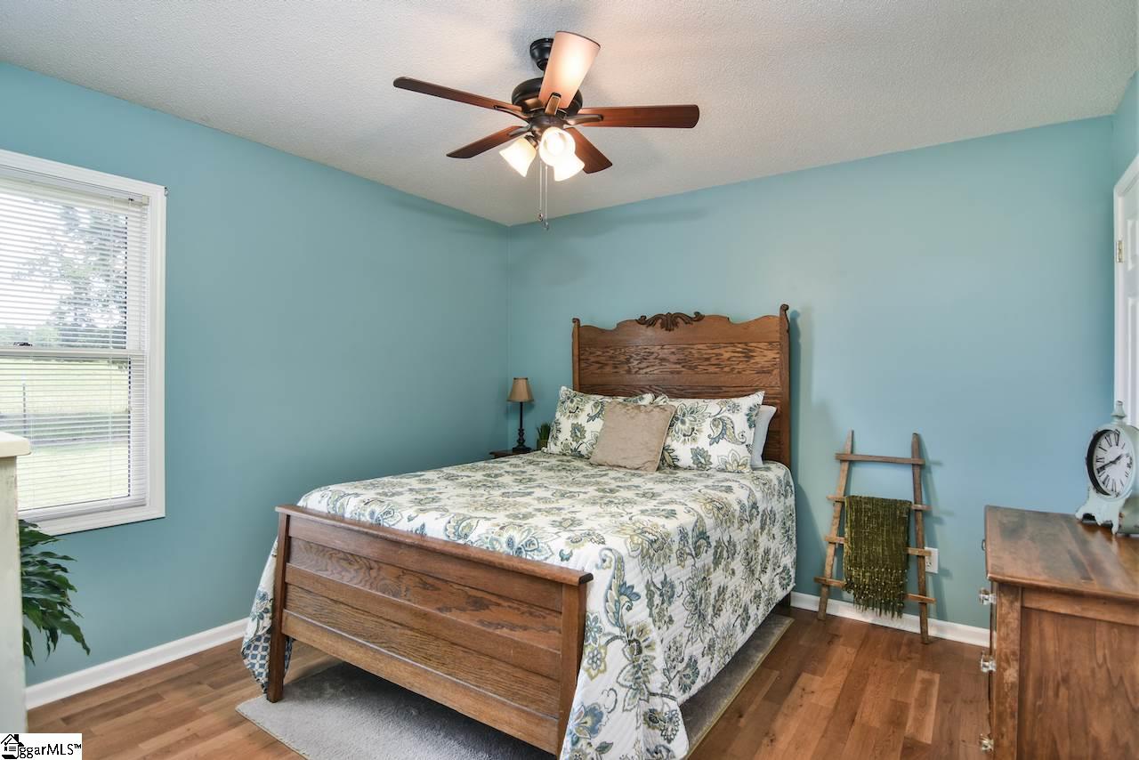 1130 Zion School Road Easley, SC 29642 - Photo 25 of 30