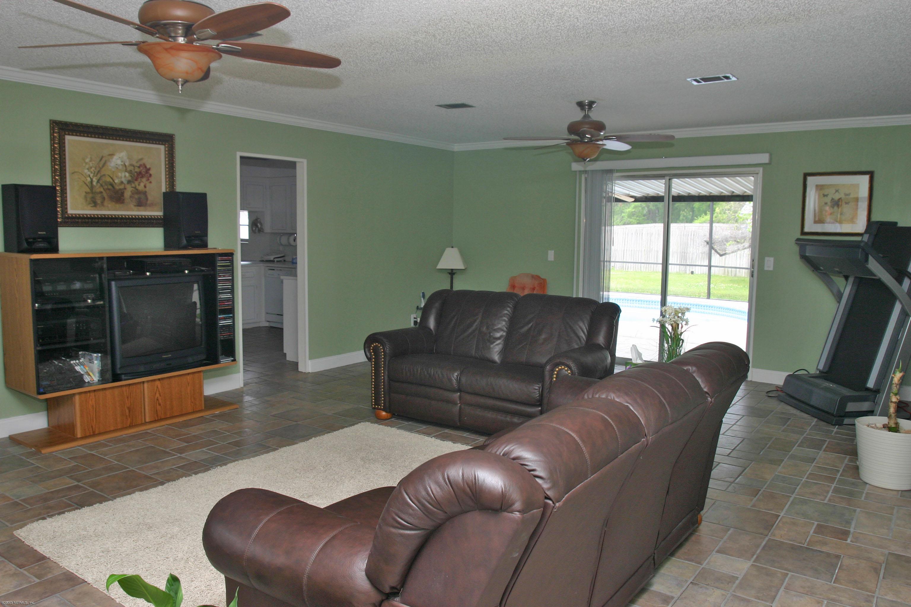 4770 Pine Gate Road Orange Park, FL 32003 - Photo 5 of 9 Living Room