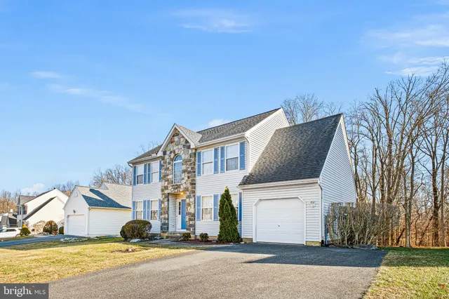 $454,900 | 277 East Flagstone Drive, Newark, DE 19702
