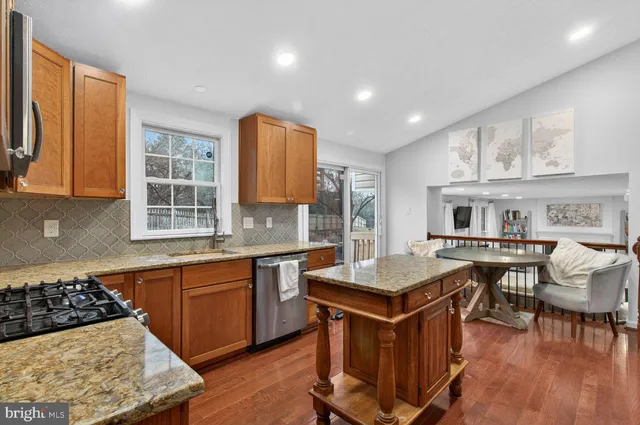 $675,000 | 6221 Free Stone Court, Columbia, MD 21045