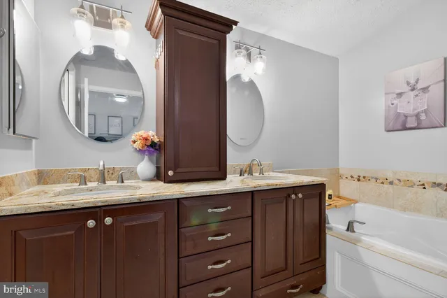 $675,000 | 6221 Free Stone Court, Columbia, MD 21045