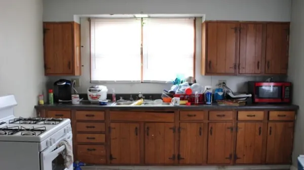 $39,000 | 310 West Pecan Street, Carbondale, IL 62901