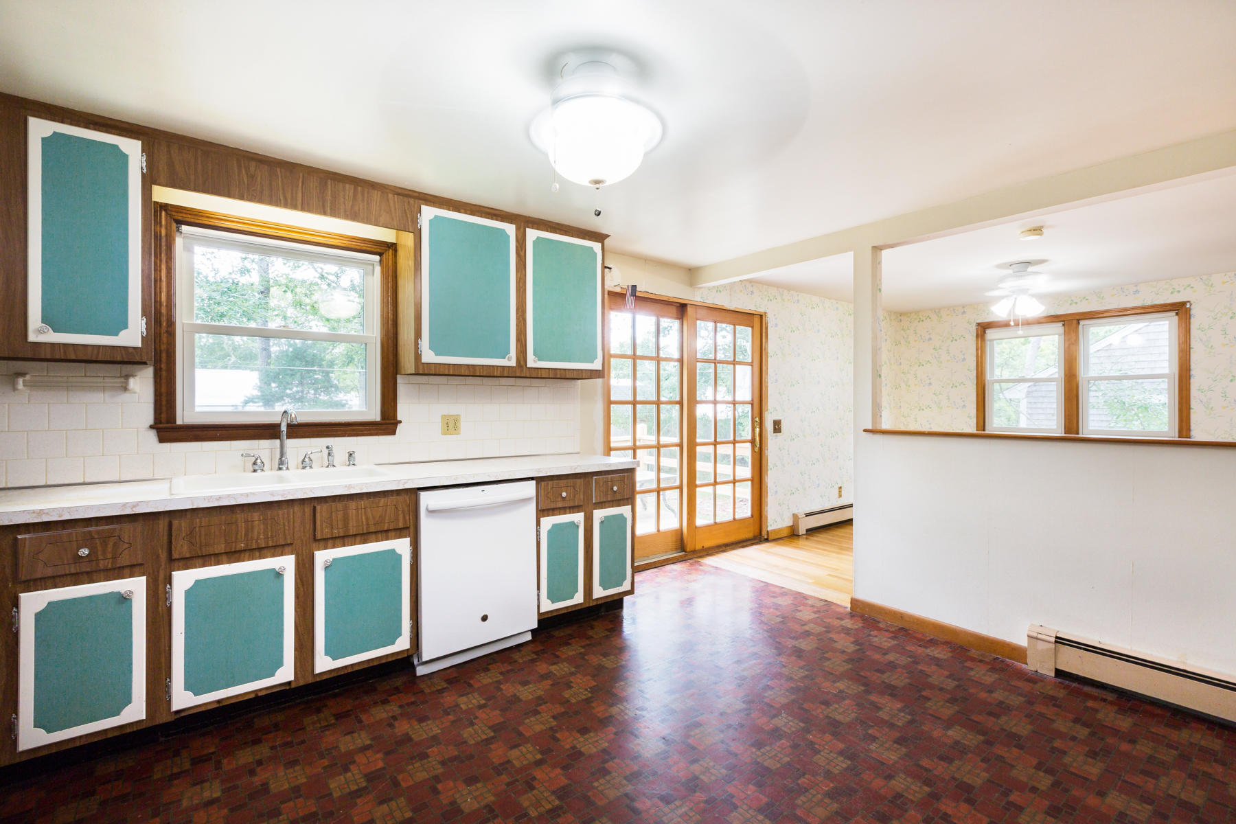 72 Bay Road Harwich, MA 02645 - Photo 10 of 24 Kitchen