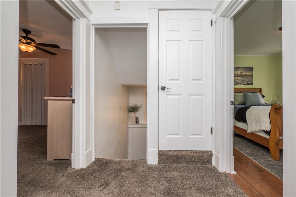 2716 Castlegate Avenue Pittsburgh, PA 15226 - Photo 42 of 50