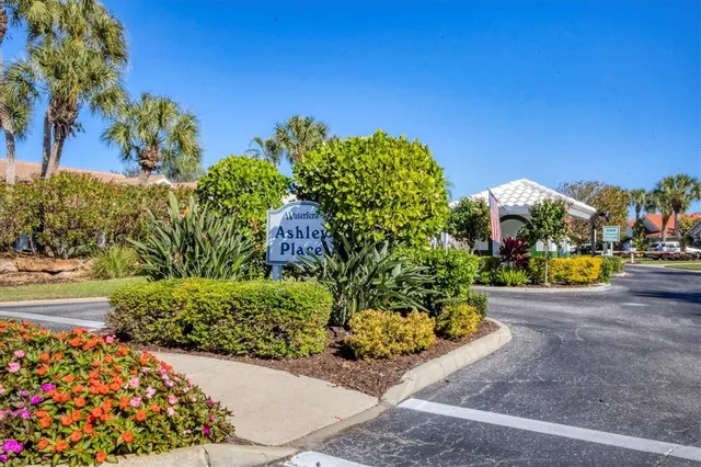 $389,000 | 1823 Ashley Drive, Venice, FL 34292