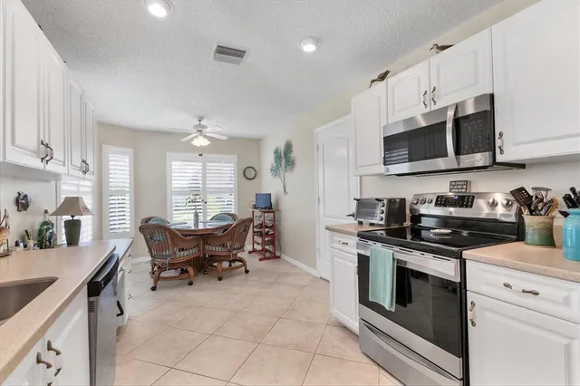 $389,000 | 1823 Ashley Drive, Venice, FL 34292