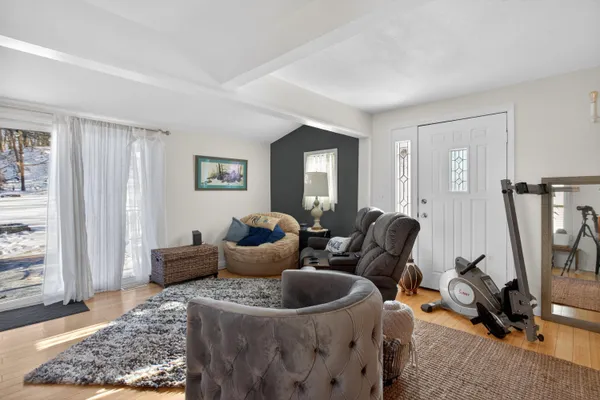 $259,900 | 2090 Lake View Drive, Brooklyn, MI 49230