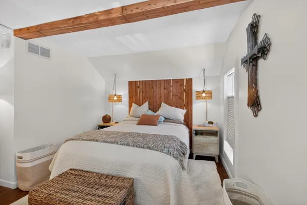 $259,900 | 2090 Lake View Drive, Brooklyn, MI 49230