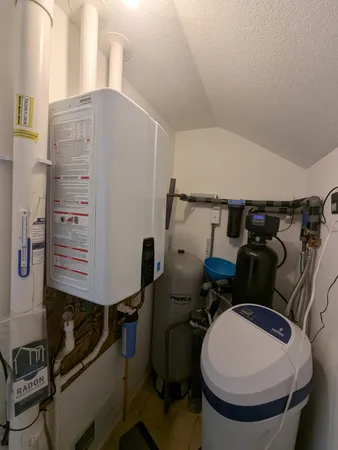 $259,900 | 2090 Lake View Drive, Brooklyn, MI 49230