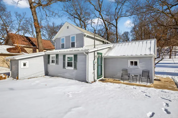 $259,900 | 2090 Lake View Drive, Brooklyn, MI 49230