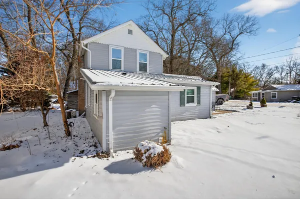 $259,900 | 2090 Lake View Drive, Brooklyn, MI 49230