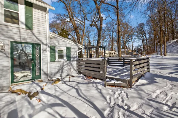 $259,900 | 2090 Lake View Drive, Brooklyn, MI 49230