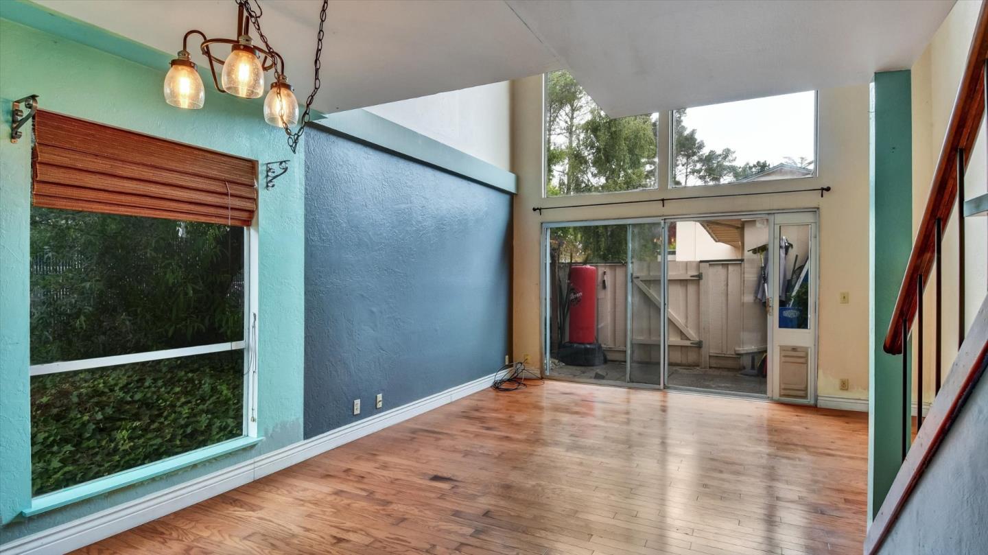 1201 Terra Nova Boulevard Pacifica, CA 94044 - Photo 6 of 28 a view of entryway