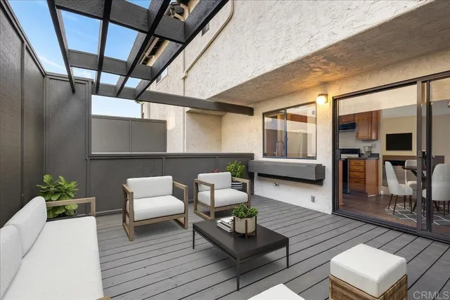 $732,000 | 1280 River Vista Row, Unit 122, San Diego, CA 92111