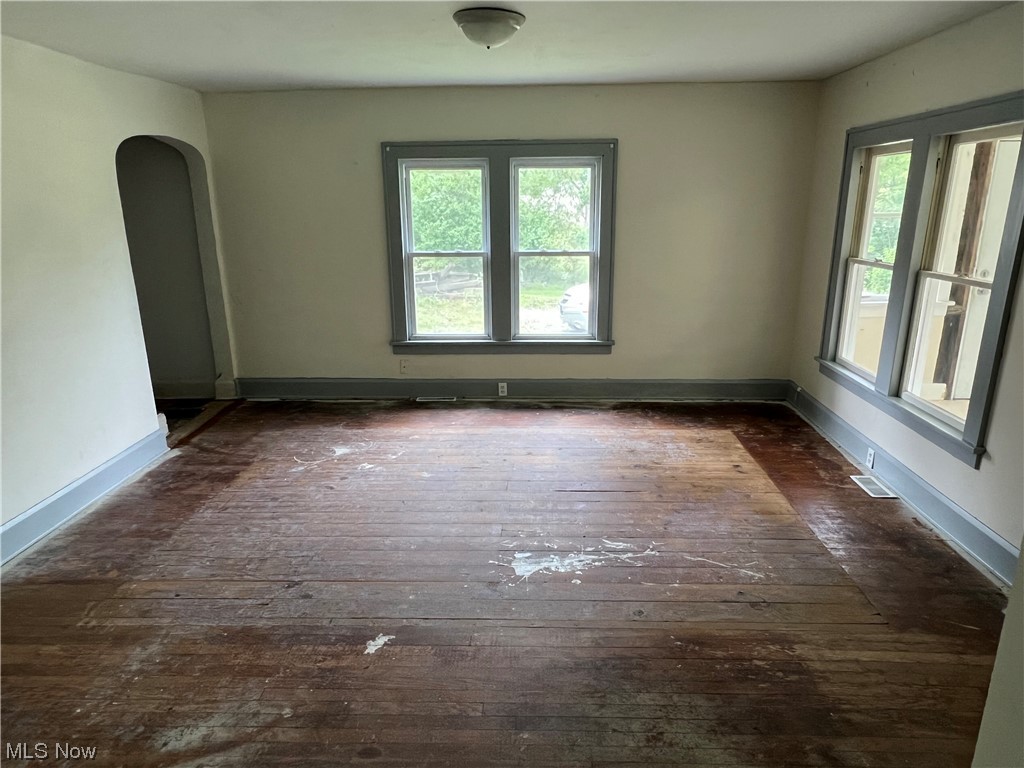 45705 Middle Ridge Road Amherst, OH 44001 - Photo 6 of 23