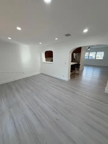 $6,000 | 3030 Southwest 96th Avenue, Miami, FL 33165