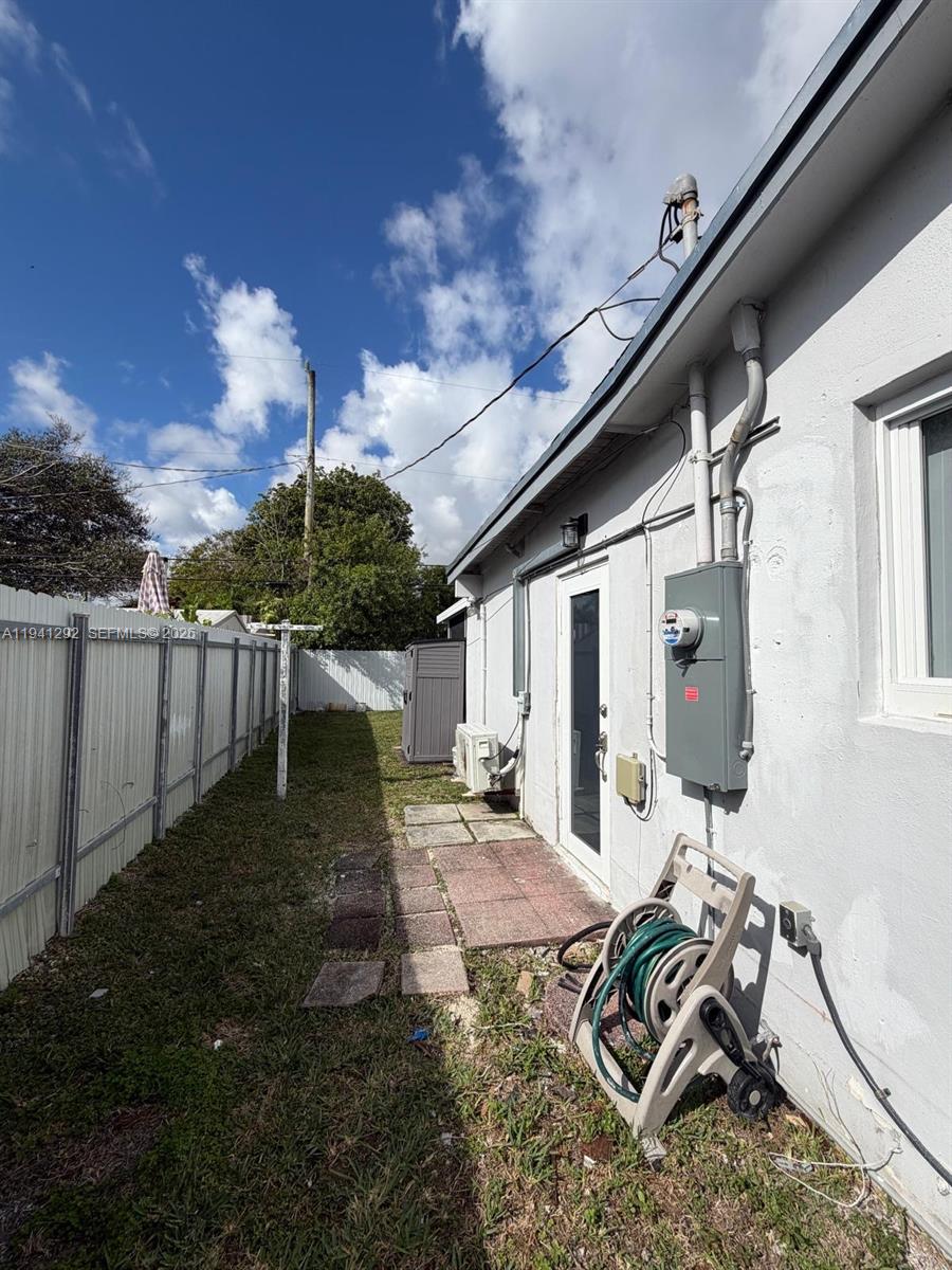 3030 Southwest 96th Avenue Miami, FL 33165 - Photo 36 of 43