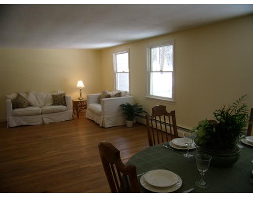 33 Simon Hill Road Norwell, MA 02061 - Photo 3 of 6 Gallery Image 3