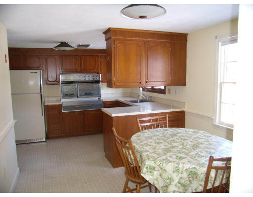 33 Simon Hill Road Norwell, MA 02061 - Photo 6 of 6 Gallery Image 6