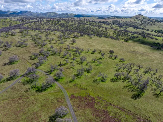 $990,000 | 2350 Old Highway, Catheys Valley, CA 95306