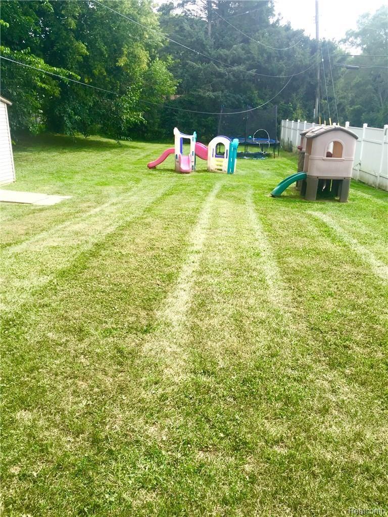 3255 South Adams Road Rochester, MI 48309 - Photo 28 of 34 image.jpg