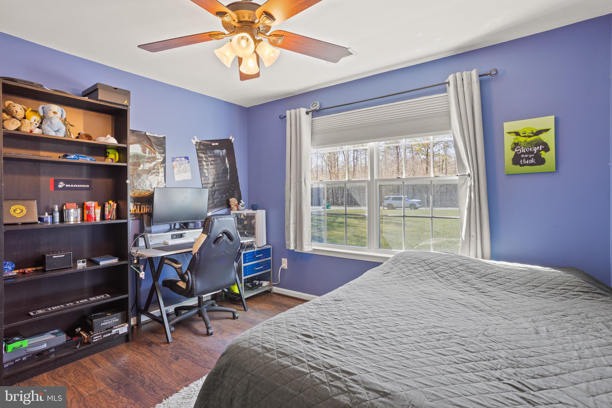4335 Pleasant Court Huntingtown, MD 20639 - Photo 25 of 46 a bed room with a bed and a window
