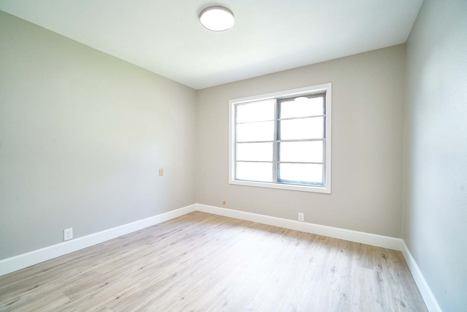 5315 Beechnut Street Houston, TX 77096 - Photo 8 of 16