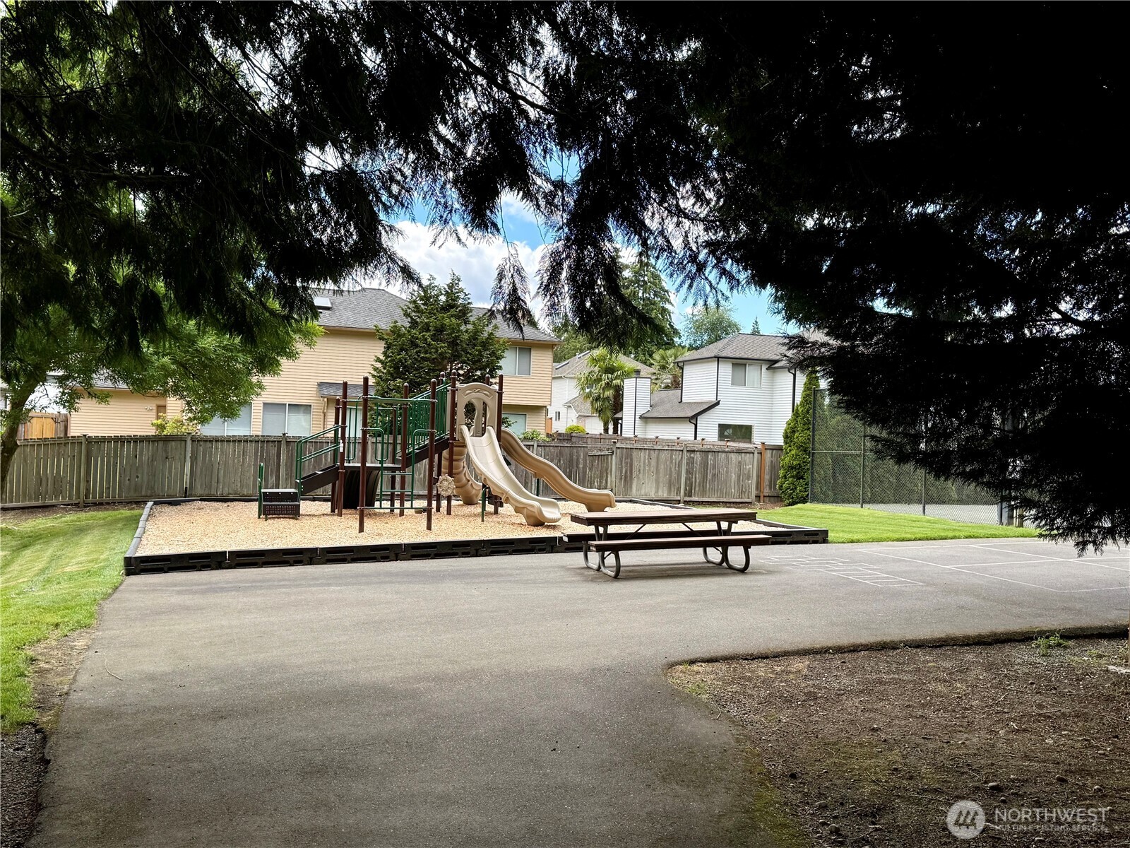 1808 Field Place Northeast Renton, WA 98059 - Photo 33 of 37