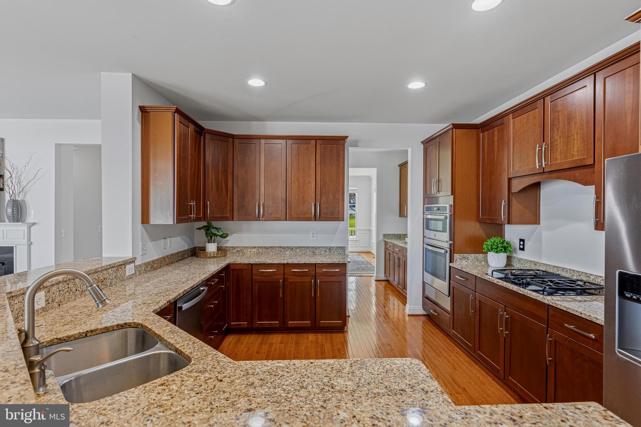 43172 Nikos Street Leesburg, VA 20176 - Photo 18 of 36