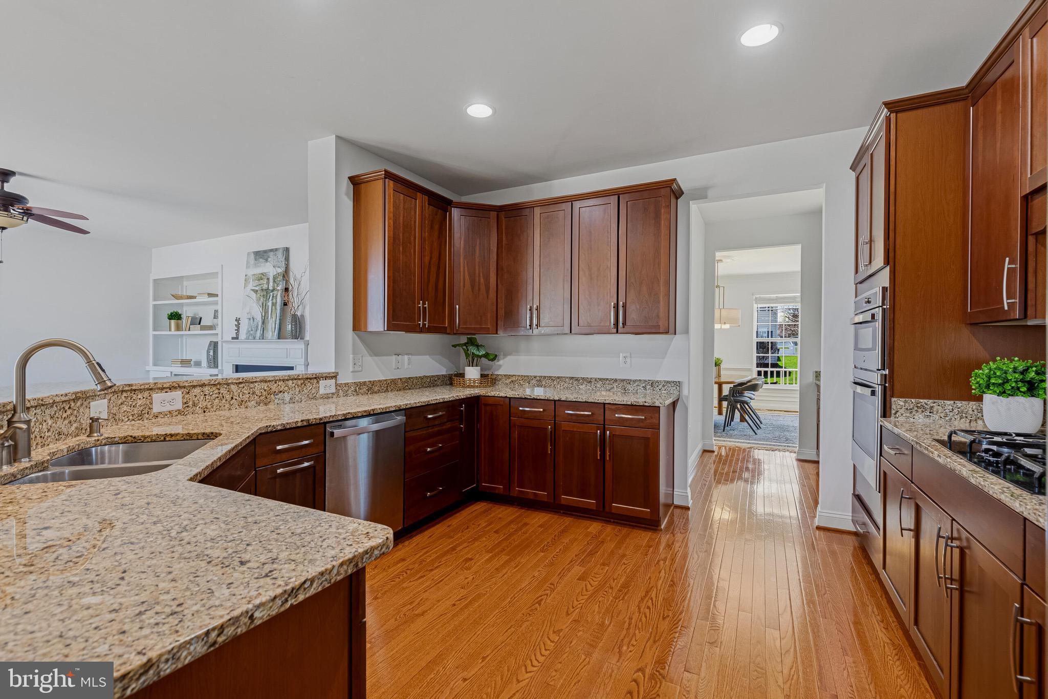 43172 Nikos Street Leesburg, VA 20176 - Photo 21 of 36