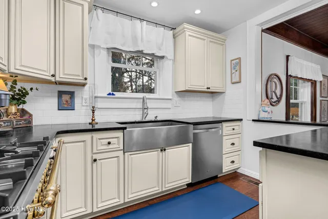 $278,000 | 624 Sherrod Heights, Enfield, NC 27823