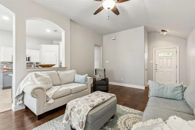 $2,100 | 9208 Norfolk Lane, McKinney, TX 75071