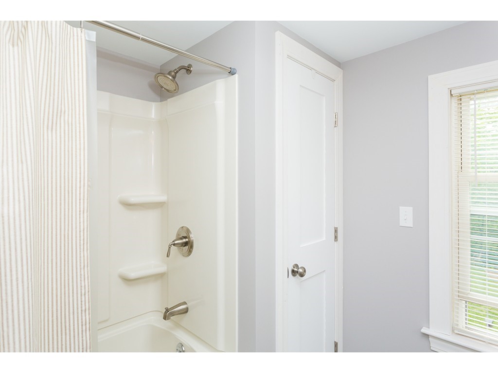 23 Sherman Street Rochester, NH 03839 - Photo 22 of 33