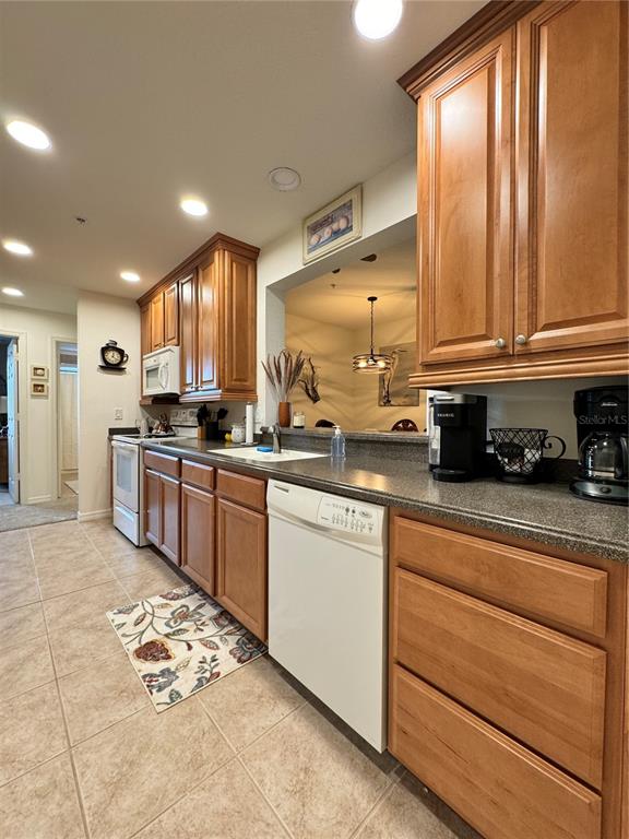 7212 Hamilton Road, Unit 7212 Bradenton, FL 34209 - Photo 11 of 45 Gallery Image 11
