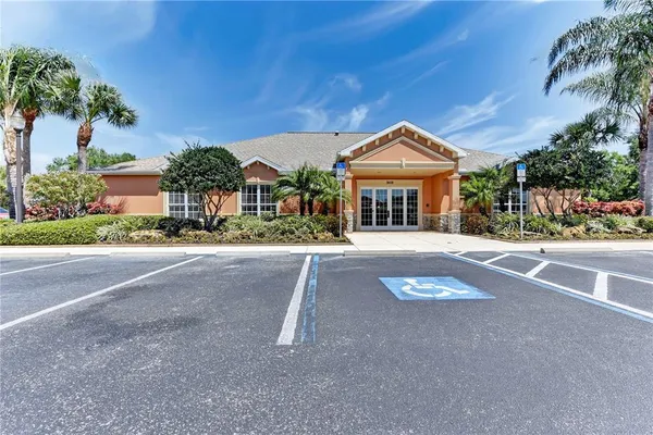 $2,300 | 7212 Hamilton Road, Unit 7212, Bradenton, FL 34209