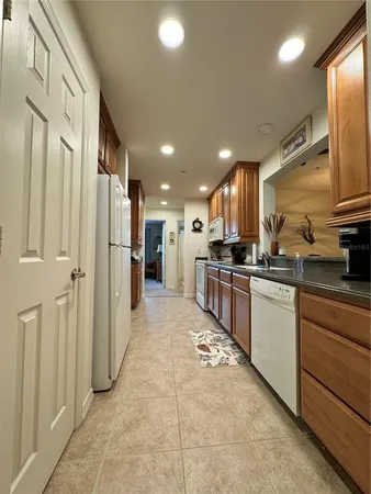 $2,300 | 7212 Hamilton Road, Unit 7212, Bradenton, FL 34209