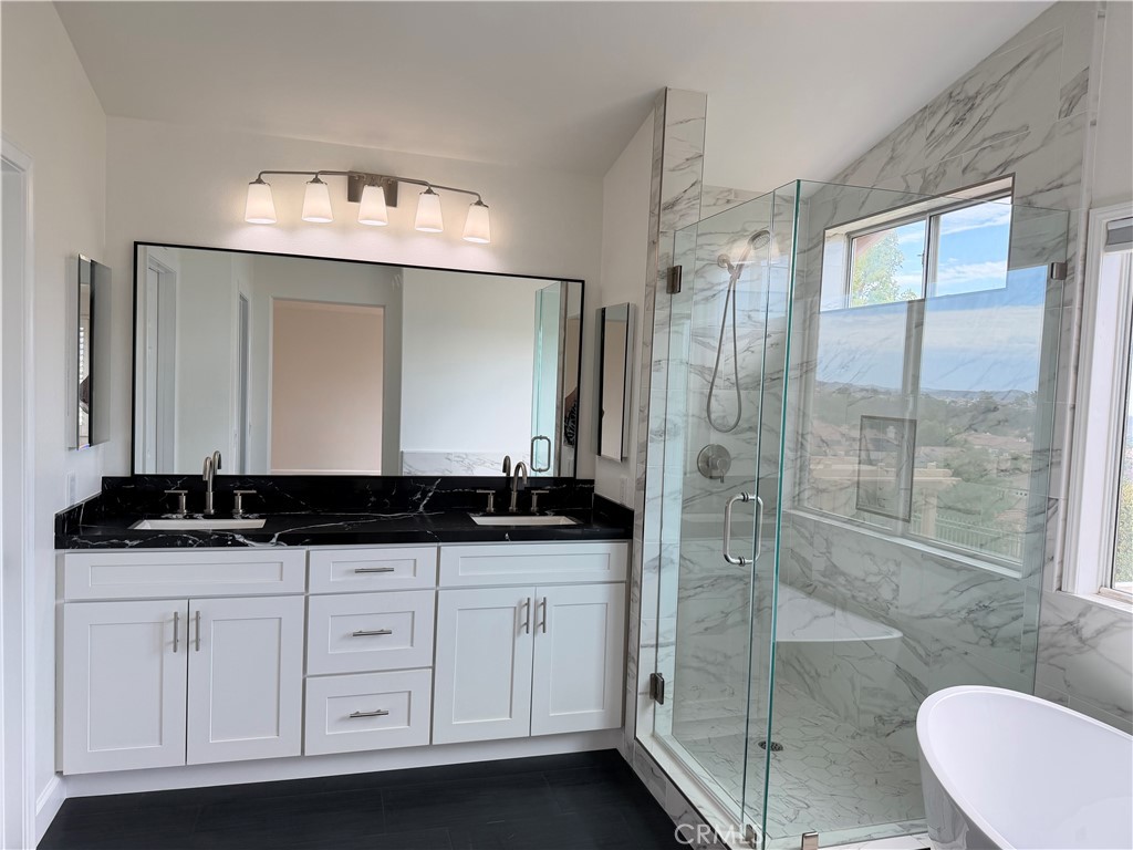 15 Field Point Rancho Santa Margarita, CA 92679 - Photo 22 of 34
