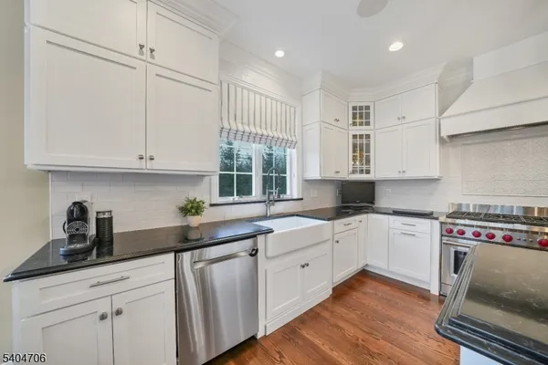 $2,275,000 | 5 Meadow Court, Madison, NJ 07940